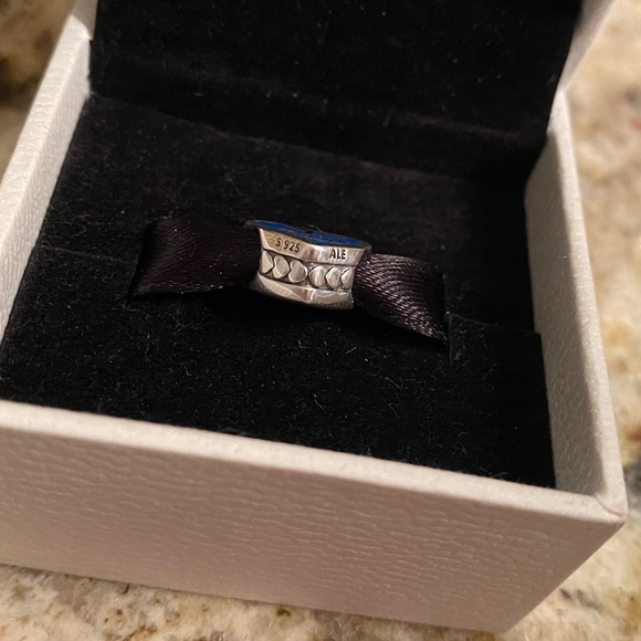 Pandora Alaska Exclusive Whale Cruise Ship Charm - Picture 7 of 7